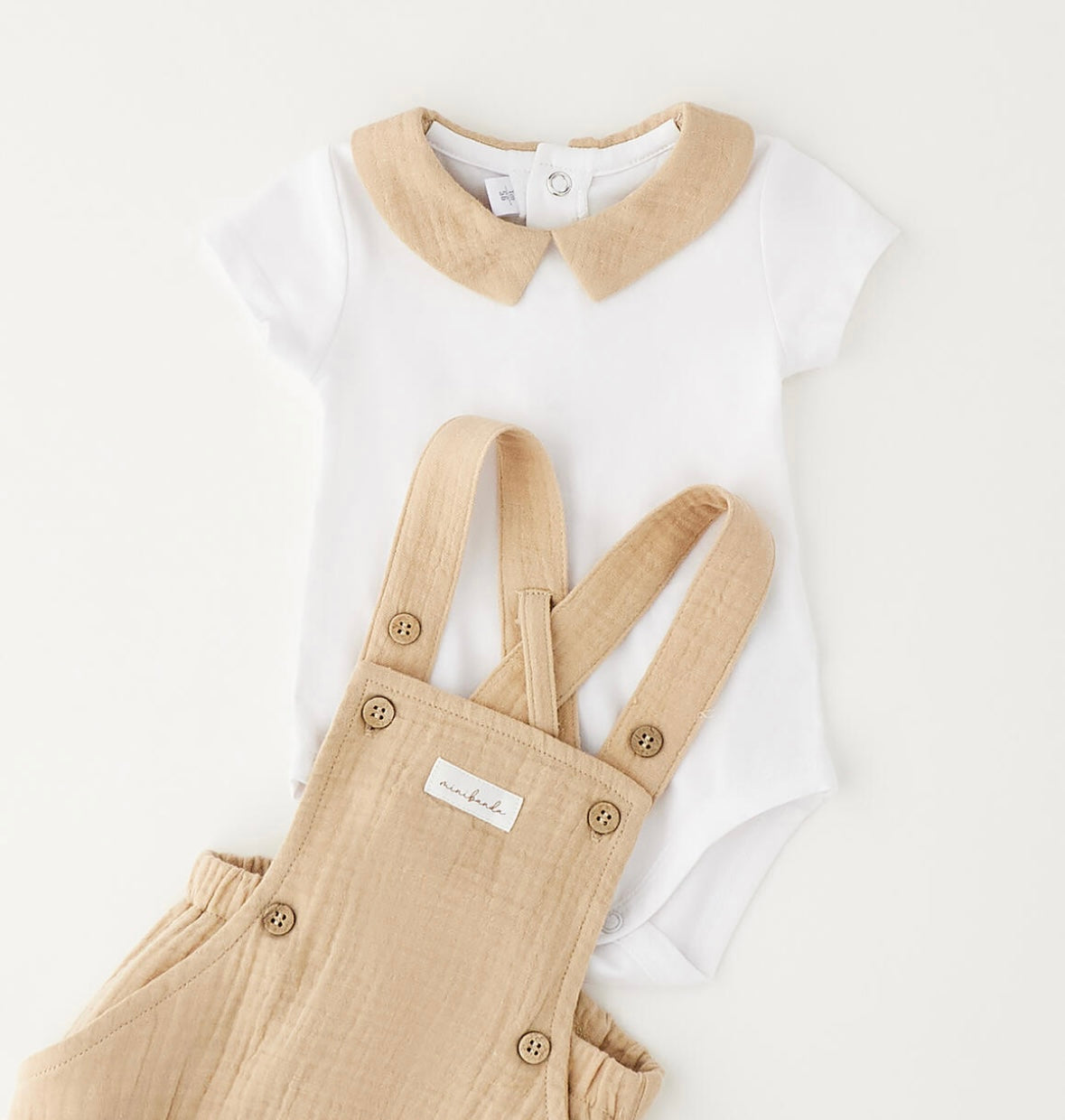 Completo neonato composto da body e salopette