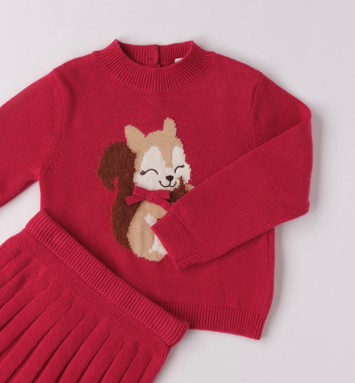 Completo bambina nel colore cherry composto da maglietta e gonna