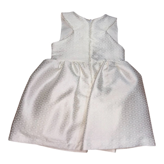 Abito in misto cotone di colore bianco e cintura blu .