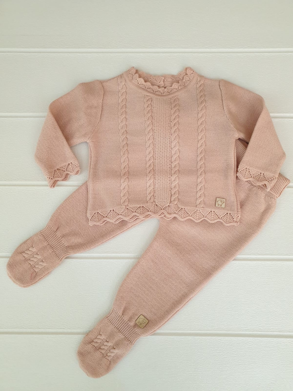 Completo neonata in pura lana Merino , nel colore rosa