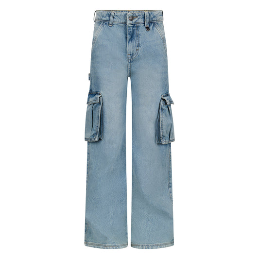 Jeans cargo con ampia vestibilità. A vita alta, gambe dritte e larghe e con tasche.