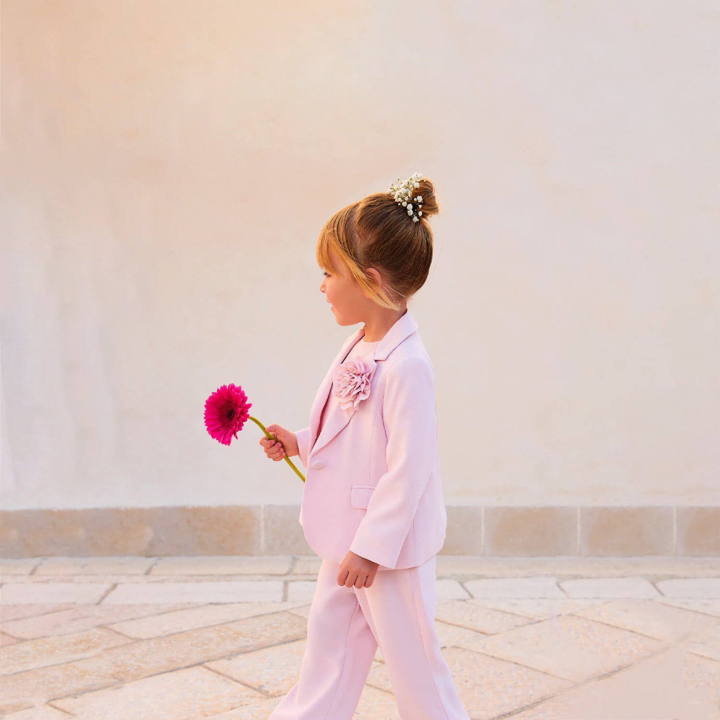 Tailleur bambina nel colore rosa
