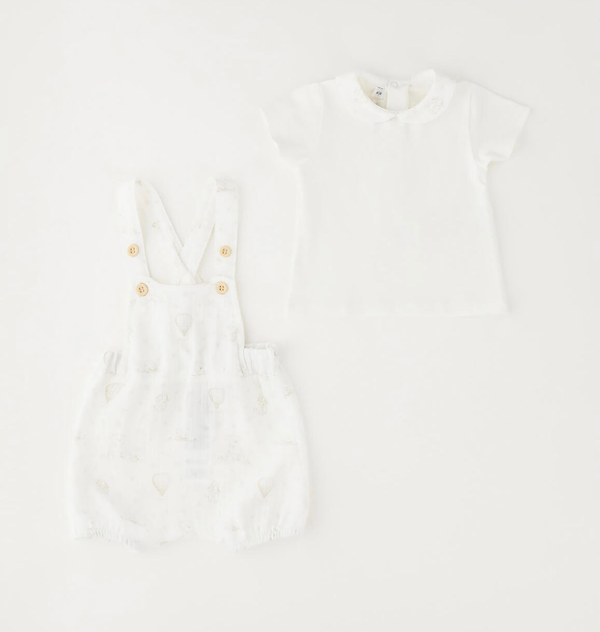 Completo unisex composto da t-shirt e salopette