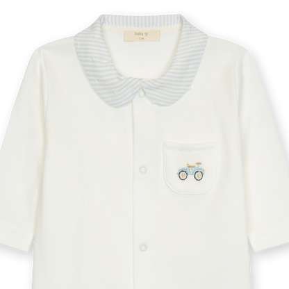 Tutina con piedi in cotone bianco con taschino e ricamo